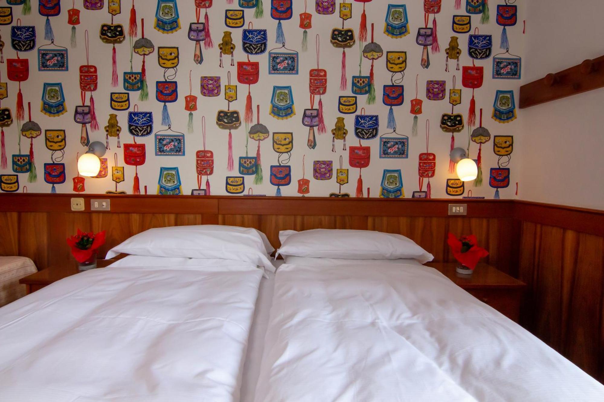Hotel Miralago Bossico Ruang foto