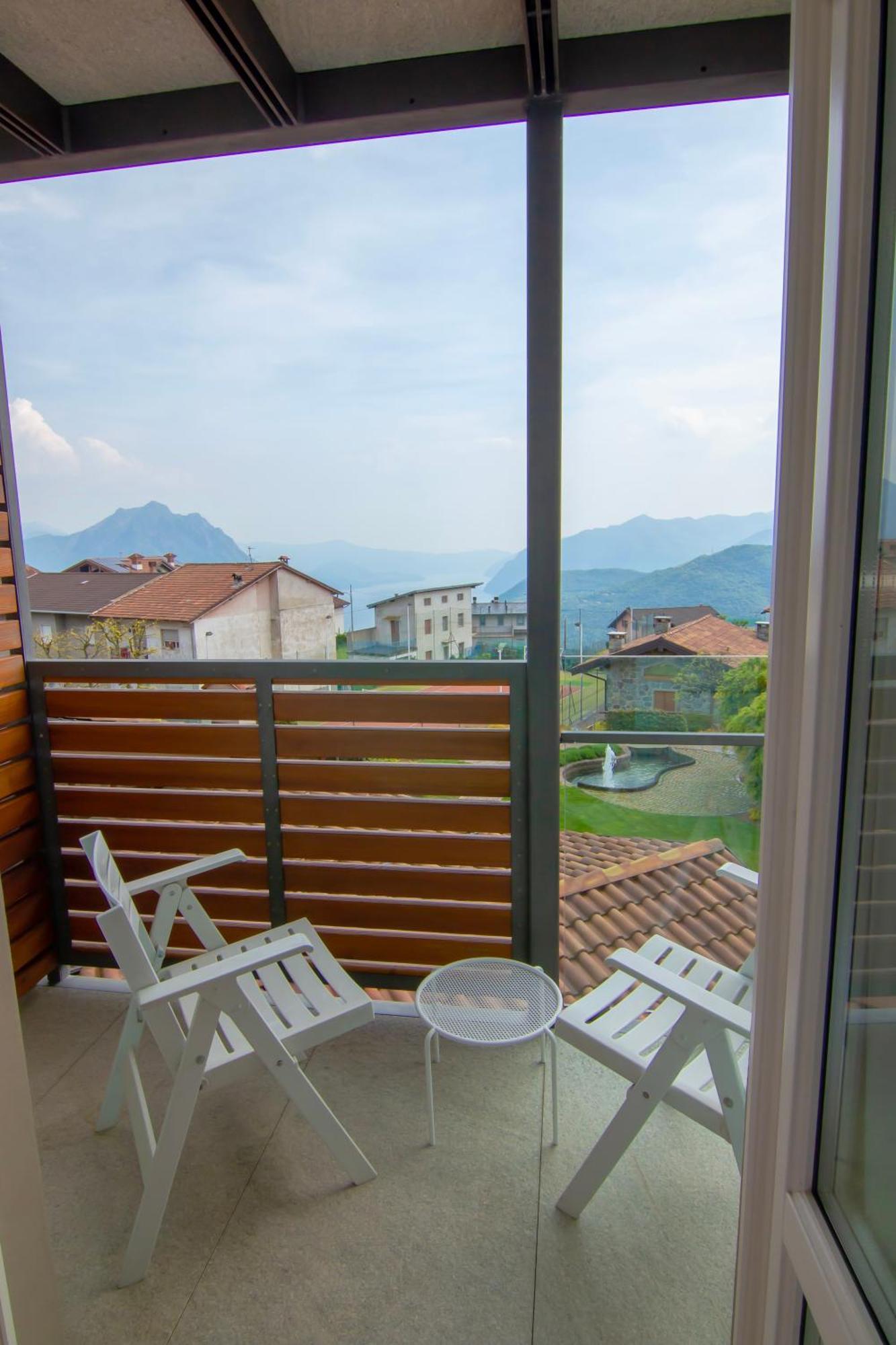 Hotel Miralago Bossico Ruang foto