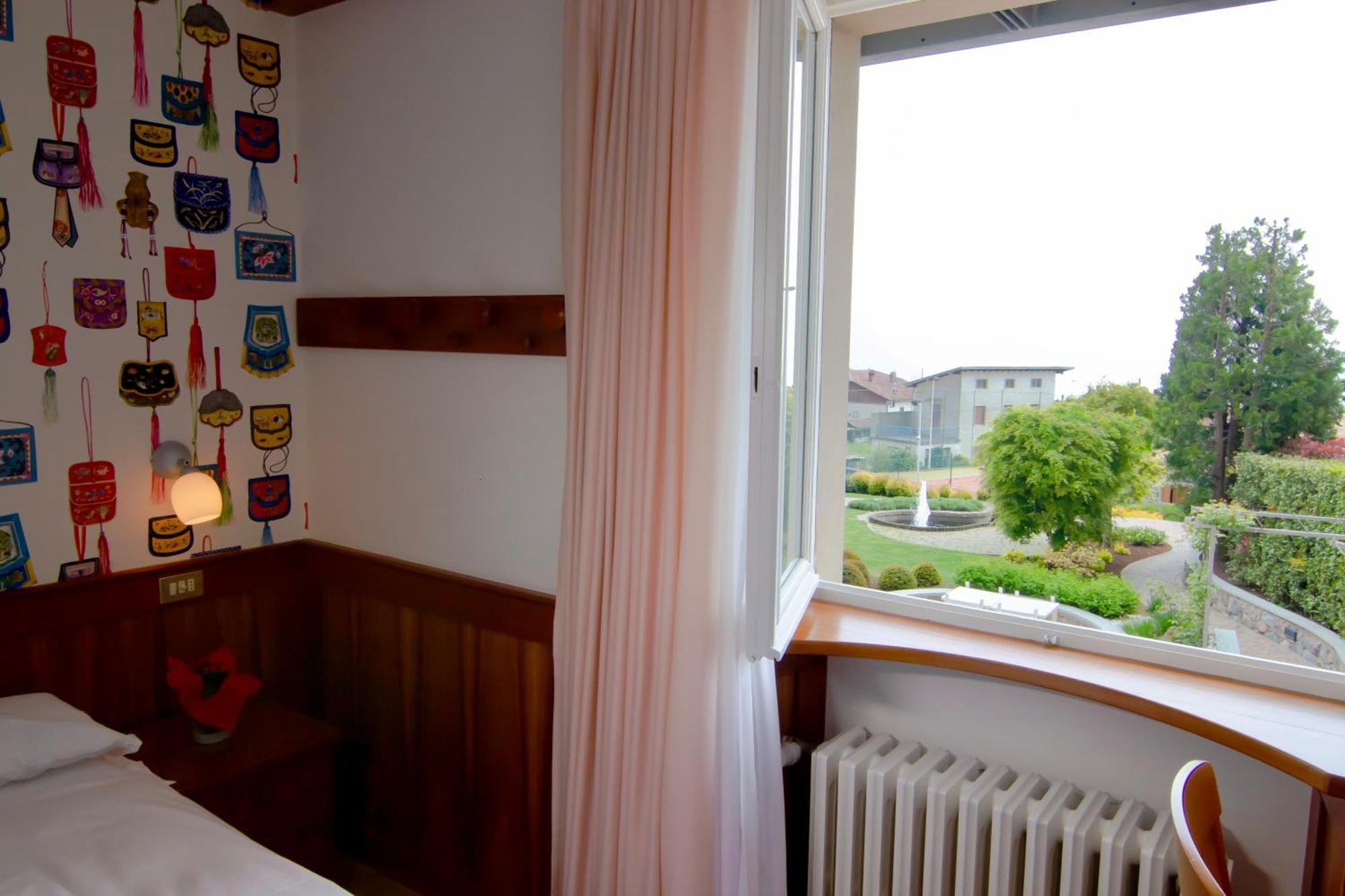 Hotel Miralago Bossico Ruang foto